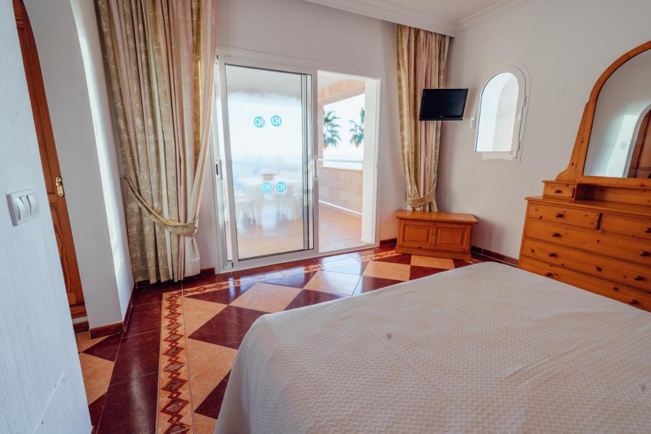 Apartamentos Punta Prima Beach Dış mekan fotoğraf