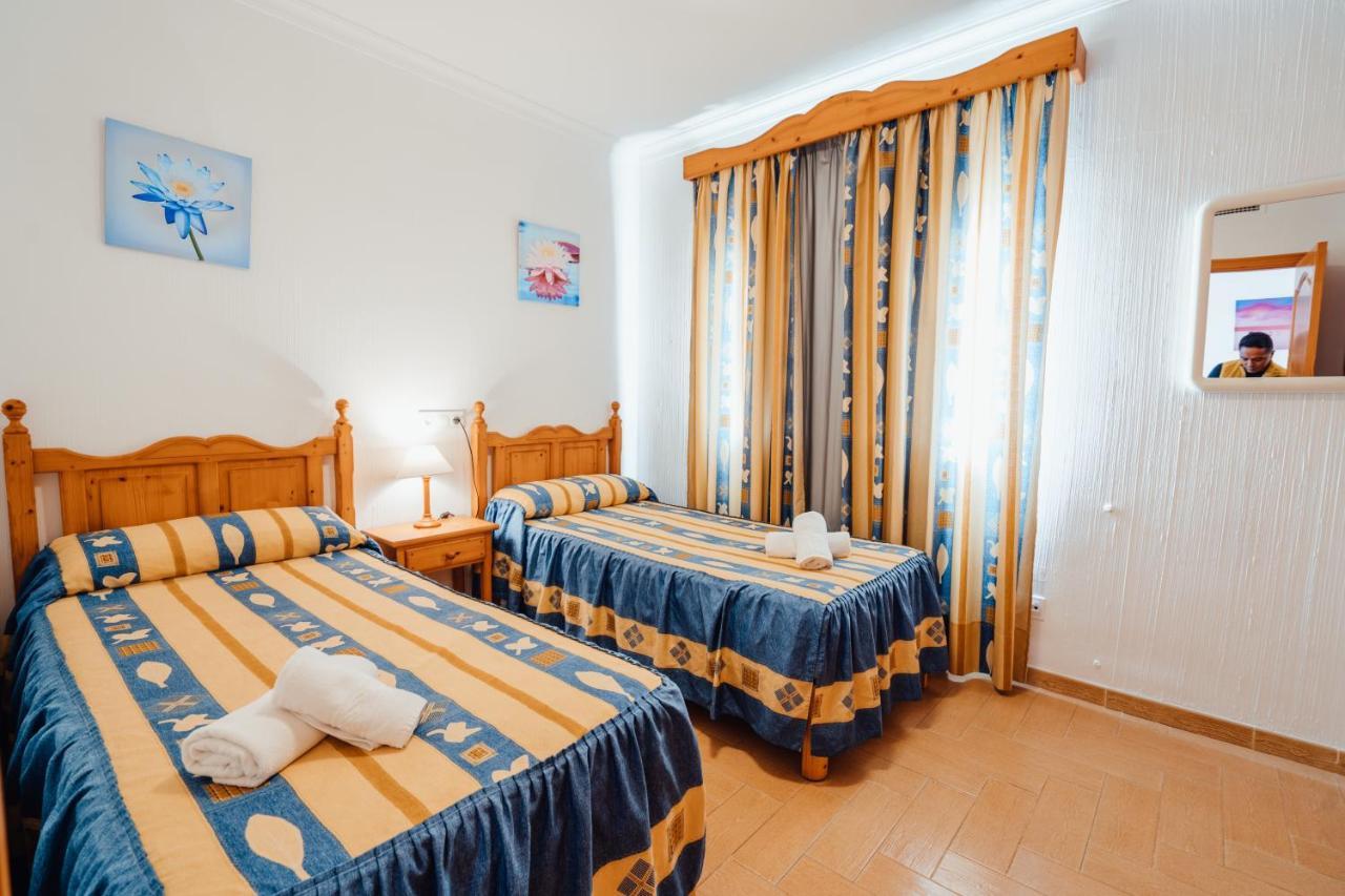 Apartamentos Punta Prima Beach Dış mekan fotoğraf